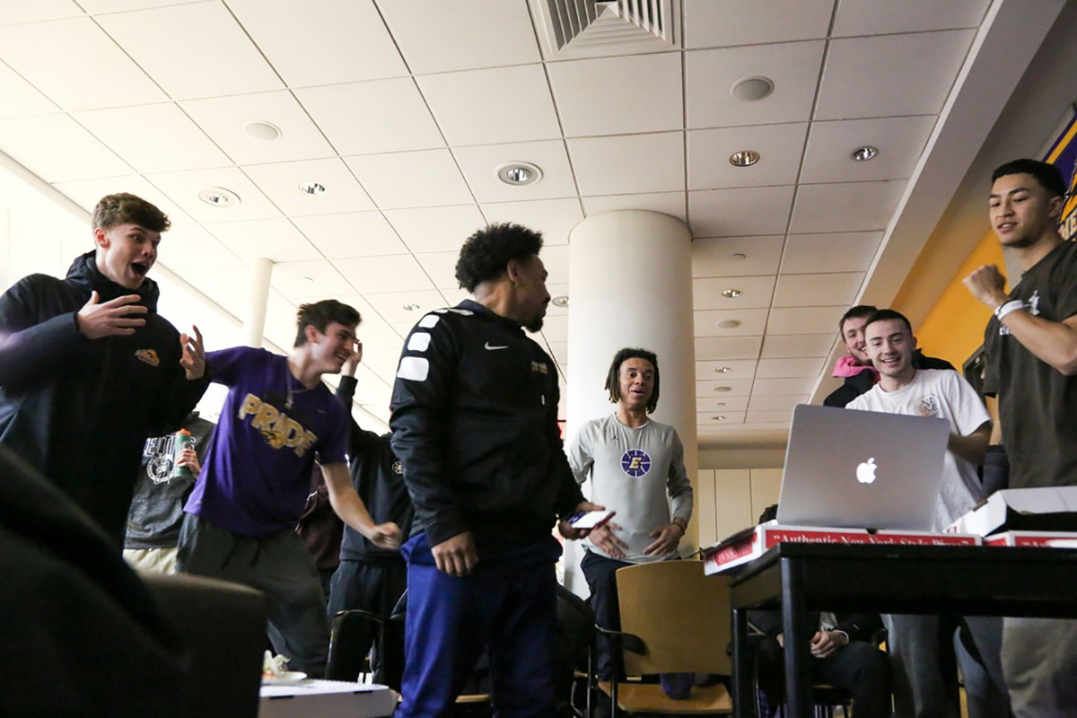 Men's Basketball Team Heading to DIII Tournament Emerson Today