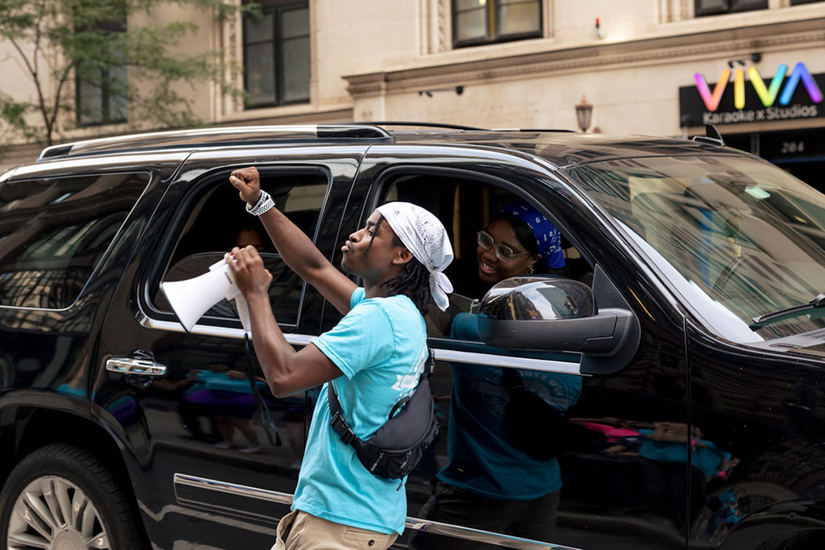 MoveIn Photos to Campus! Emerson Today