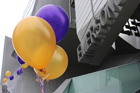 Balloons decorate new building