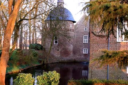 Kasteel Well Building