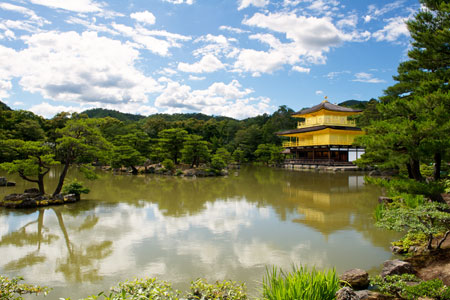 Lake in Japan surrounded by greenery